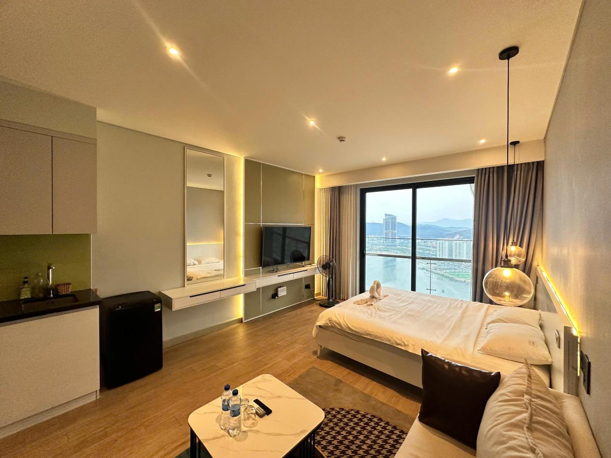 Comzy Ha Long Homestay Bagian luar foto