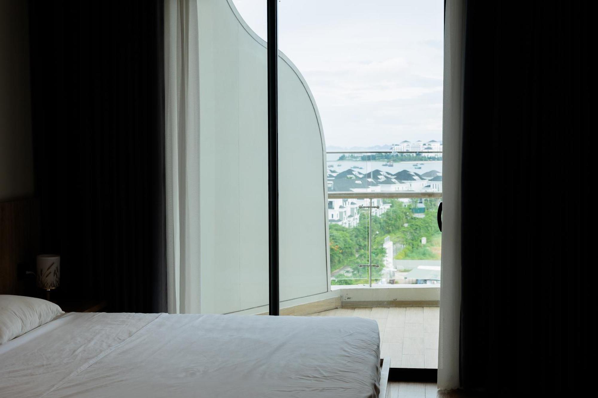 Comzy Ha Long Homestay Bagian luar foto
