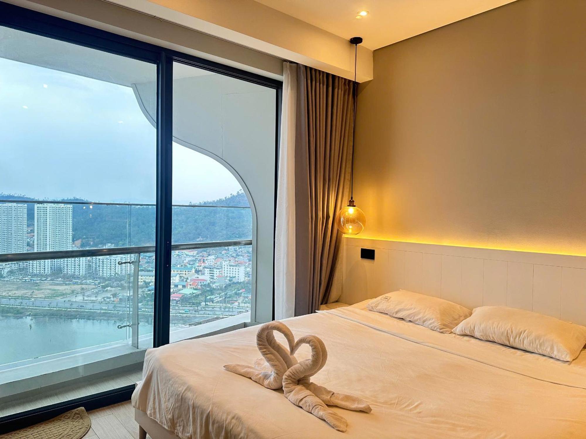 Comzy Ha Long Homestay Bagian luar foto