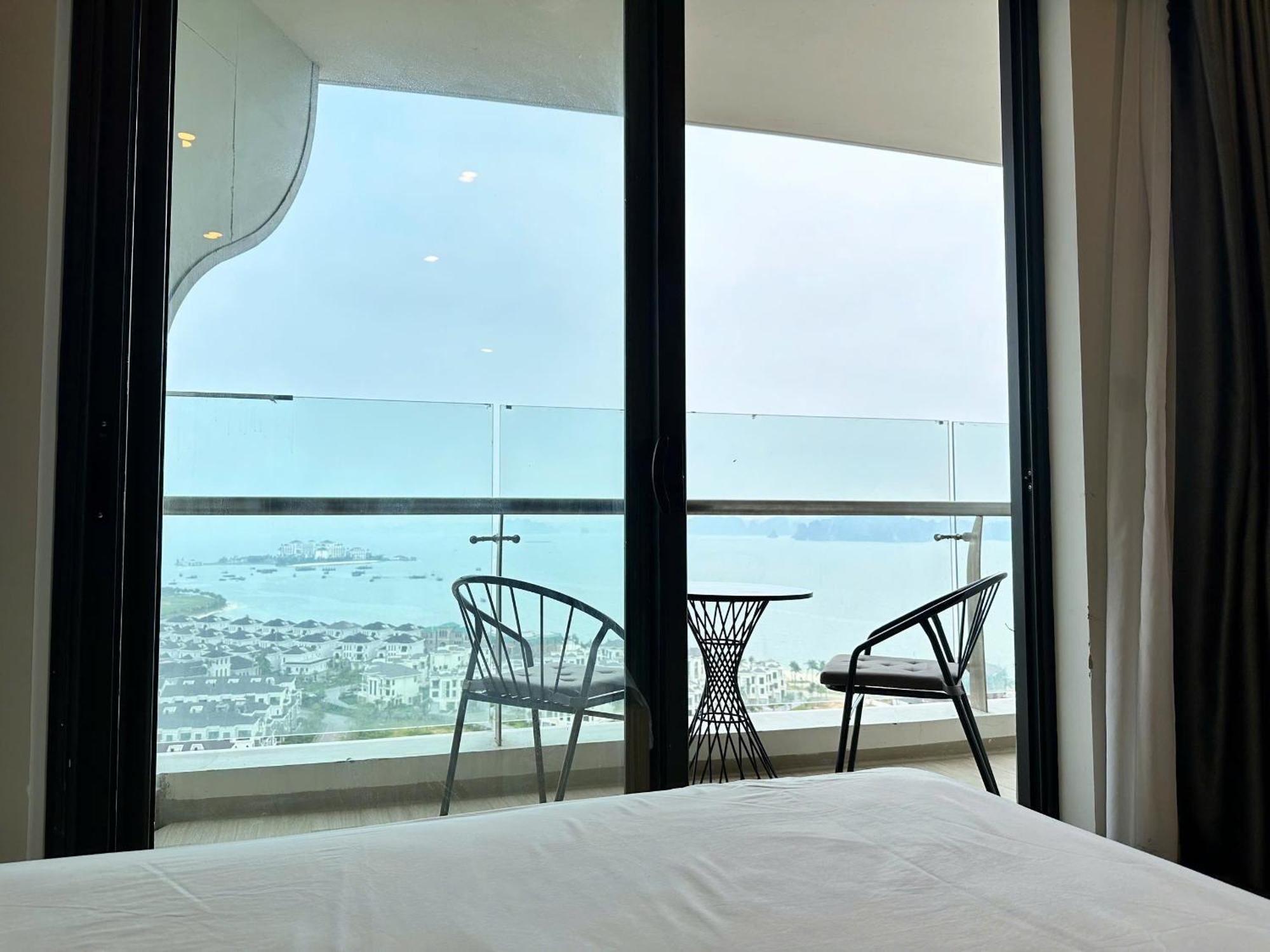 Comzy Ha Long Homestay Bagian luar foto